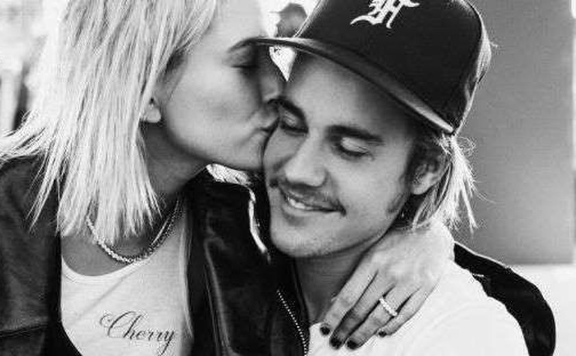 Bieber se declara para Hailey Baldwin e confirma noivado: 'Amor da minha vida'