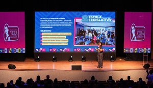 Deputada Gabi Gonçalves destaca políticas públicas para a juventude alagoana durante congresso