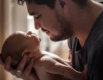 Lula sanciona lei que amplia licença-paternidade