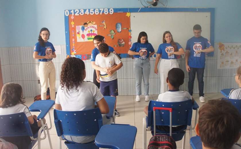 Projeto Samu na Escolas conscientiza estudantes sobre riscos de trotes telefônicos