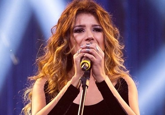 Paula Fernandes diz que já chegou a parar de cantar por causa de depressão