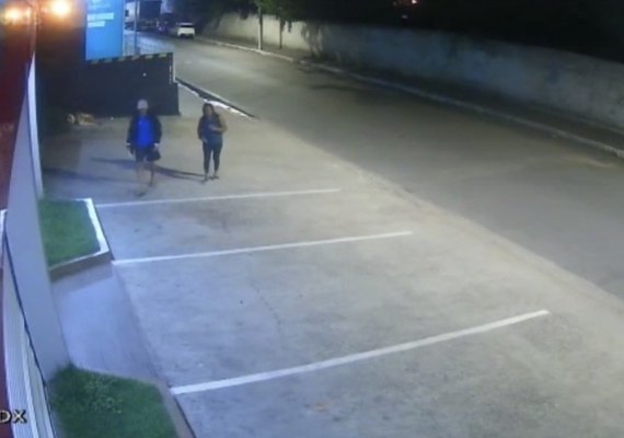 Estabelecimento comercial é invadido e objetos são furtados