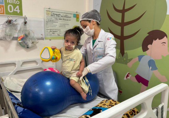 Terapia ocupacional transforma vidas de pacientes internados no Hospital da Criança de Alagoas
