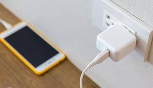 Nova tecnologia permite carregar o smartphone em apenas cinco minutos