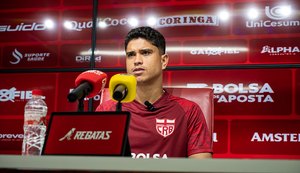 Kevin destaca evolução do CRB sob comando de Fábio Matias
