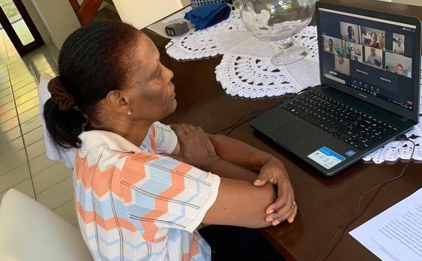 Fátima Santiago pede apoio psicológico para alunos da rede municipal na volta às aulas