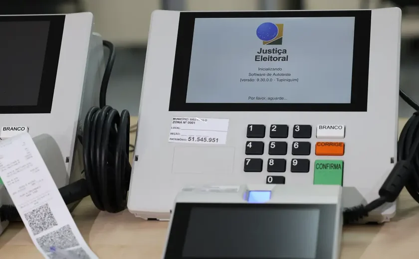 TSE propõe novas regras e recebe sugestões sobre eleições de 2026