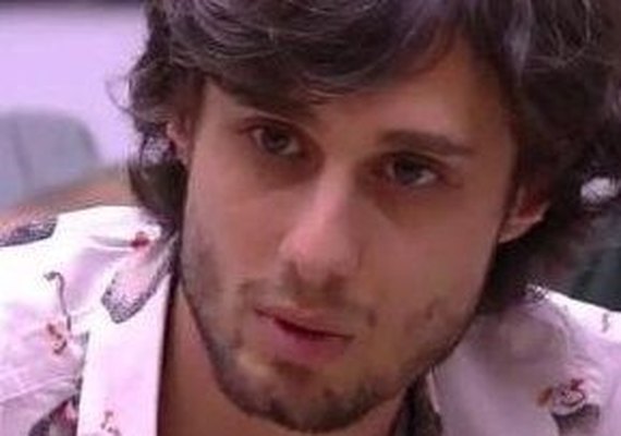 Mãe de Pedro diz que o jovem apostou alto no jogo, 'Não sabe o tamanho da encrenca'