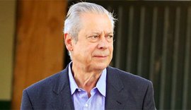 Ex-ministro José Dirceu deixa prisão e segue para Brasília