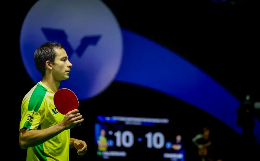 Calderano cai para chinês na semi e leva bronze na Copa do Mundo