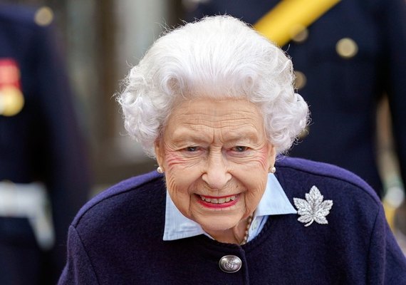 Rainha Elizabeth II testa positivo para Covid-19