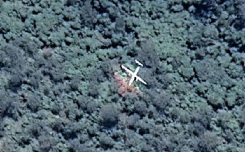 Avião 'fantasma' é achado no meio de floresta pelo Google Maps