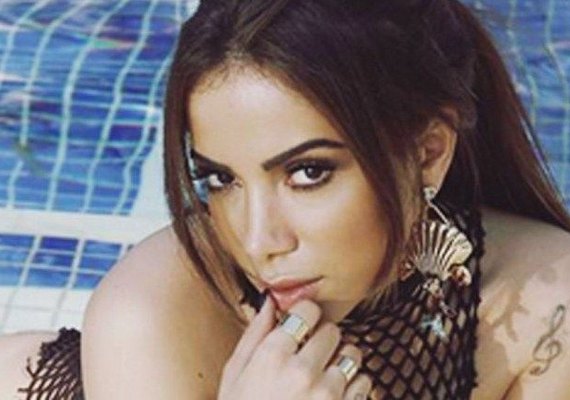 Não era toco! Anitta avisa que não de ‘crush’ era apenas ação para bombar música