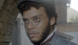 Vem por aí! Sebastião descobre que Libério é seu escravo e o bota no tronco