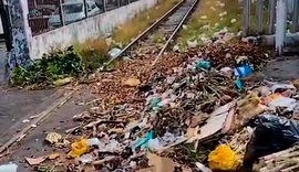 Descarte de lixo nas linhas férreas causa riscos e prejuízos à operação dos trens em Maceió