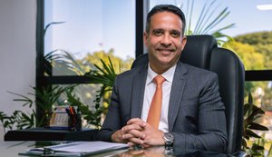 Governo de Alagoas anuncia pagamento antecipado de três folhas salariais