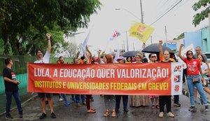 Com o fim da  greve, docentes vão debater calendário