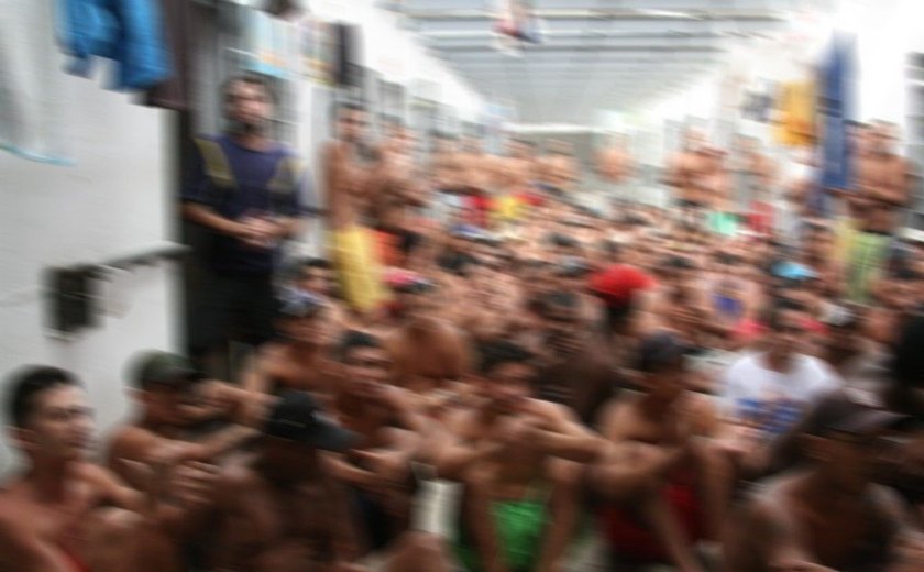 Alagoas tem 2,5 mil presos provisórios