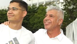 Lulu Santos oficializa união com Clebson Teixeira