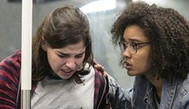 'Malhação': Keyla dá à luz no metrô e quatro amigas ajudam no parto