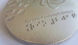 Atletas brasileiros reclamam de defeitos nas medalhas da Rio 2016
