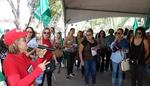 Protesto no Centro marca início da greve da educação em Maceió