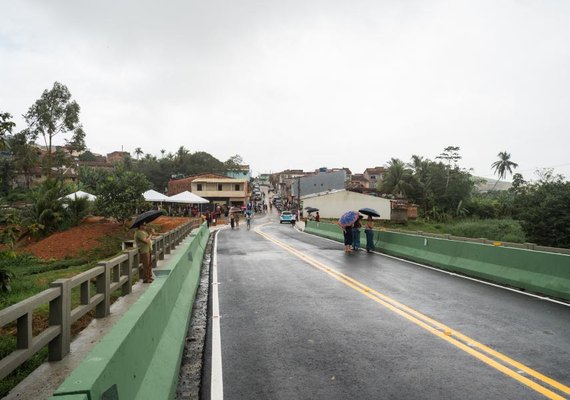 Governo inaugura ponte sobre o Rio Comandatuba em Porto Calvo e liga acesso à AL-465