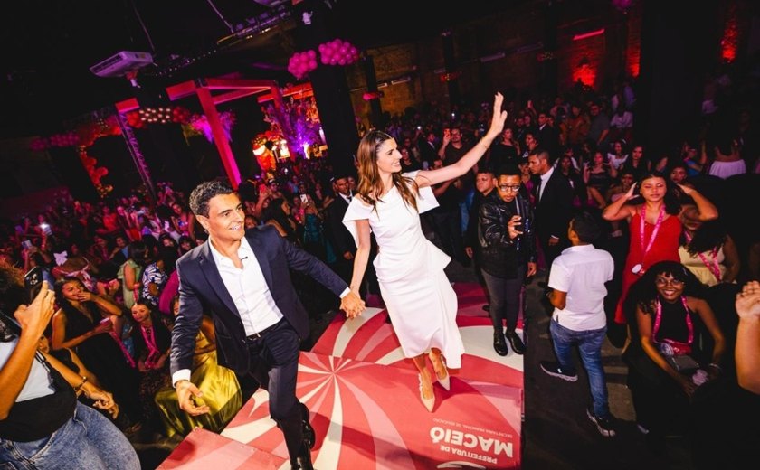 JHC celebra festa coletiva de debutantes e reforça papel da educação na transformação social