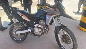 Operação Protetor Divisas apreende motocicleta adulterada em Maragogi
