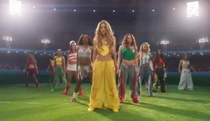 Shakira lança clipe de música para a Copa do Mundo com Vini Jr. e astros do futebol; assista