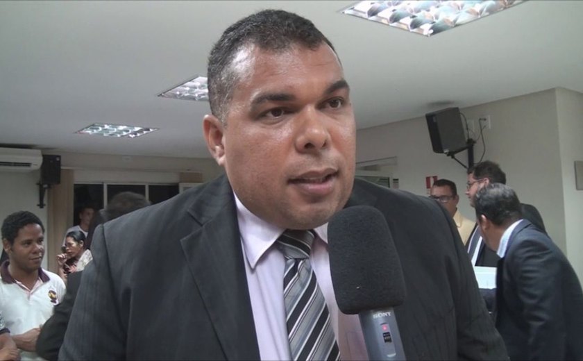 Candidato a vice pela oposição toma multa de mais de R$ 50 mil da Justiça eleitoral