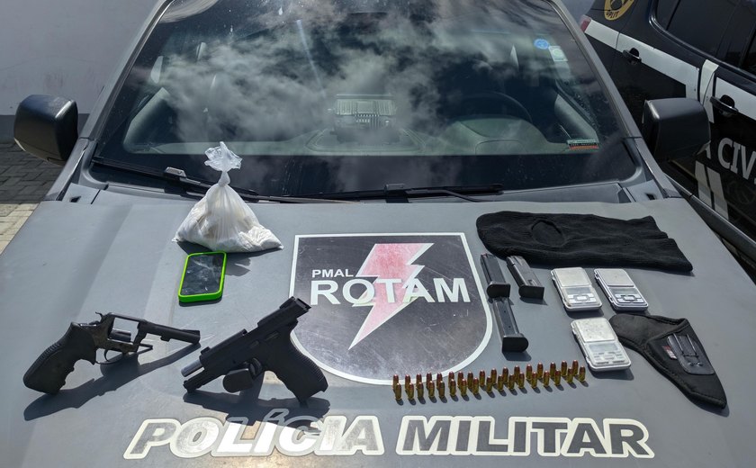 PM apreende armas e mais de 5 quilos de drogas