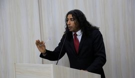 Lobão assume mandato como deputado estadual e já projeta reeleição