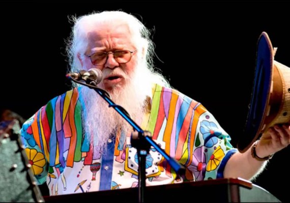 Alagoano Hermeto Pascoal recebe Grammy Latino