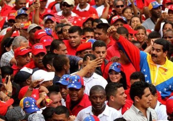 Venezuela: chavismo e oposição disputam as ruas de Caracas