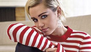 Miley Cyrus revela o que mudou em sua vida desde que parou de fumar maconha