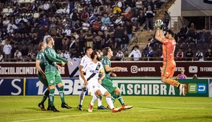 Ponte Preta é surpreendida pelo Juventude na Fonte Luminosa