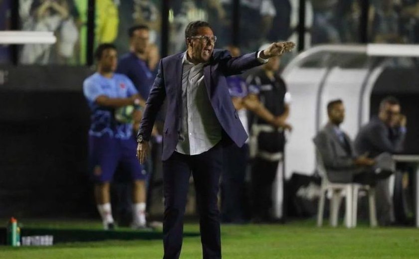 Vasco derrota Ceará e vence segunda consecutiva na Série A