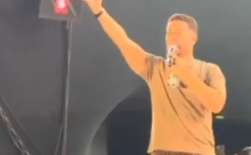 Carlinhos Maia é vaiado ao subir no palco durante show de Claudia Leitte no Pré-Caju 2025