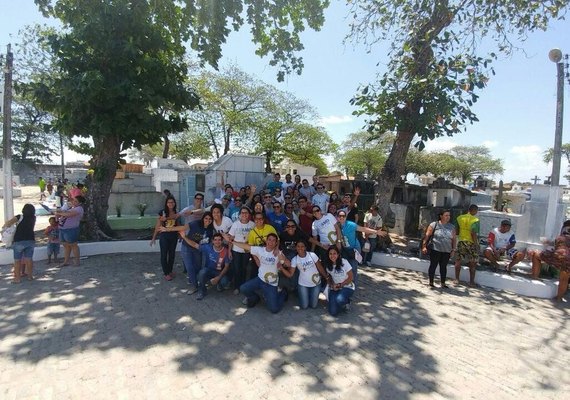 Comunidade Católica Shalom promove evento de evangelização no Dia de Finados