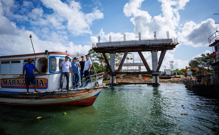 Paulo Dantas visita obras da ponte Penedo-Neópolis e autoriza construção de creches Cria