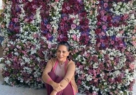 Gloria Pires ganha surpresa dos filhos no Dia das Mães