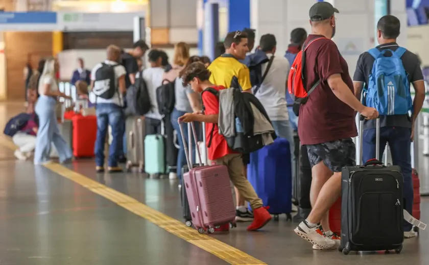 Pilotos e comissários podem entrar em greve a partir de 1º de janeiro