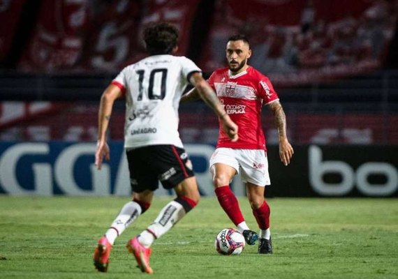 CRB vence Vitória e se mantém vivo na briga pelo acesso na Série B
