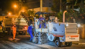 Prefeitura inicia recapeamento na Rua Barão de Anadia