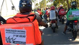 Entregadores de aplicativos protestam por melhores condições de trabalho