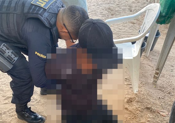 Polícia Civil de Alagoas prende homem com mandado por violação de domicílio na Pajuçara