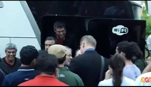 Vídeo: Polícia Civil se engana sobre presença de Lula em ônibus