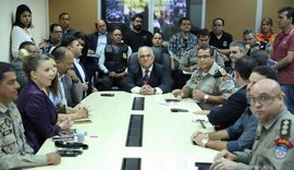 Governador em exercício faz visita ao Comando da Polícia Militar e à SSP