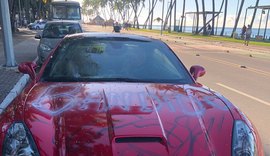 Veículo de luxo encontrado abandonado e pichado era ação de marketing de influenciador